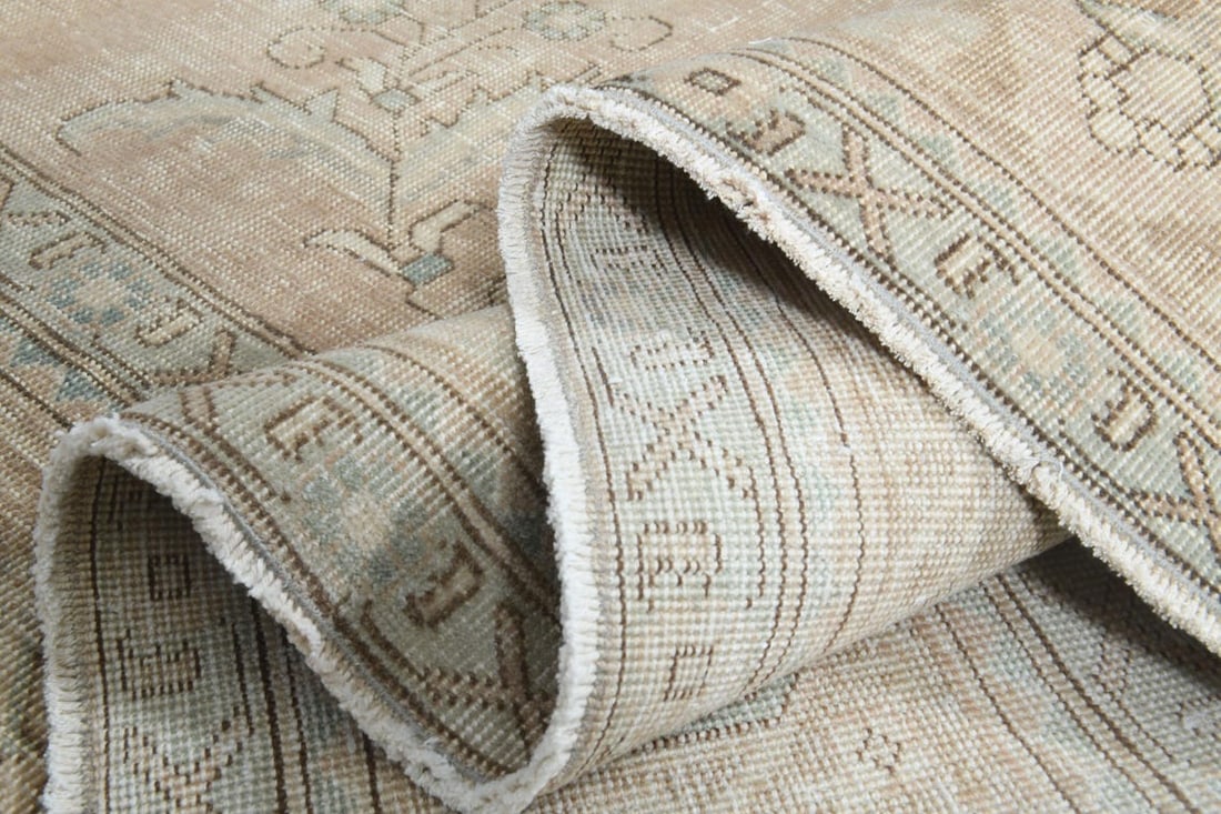 9'6x12'6 ft, GENUINE PERSIAN RUG: Title: 9'6x12'6 ft, GENUINE PERSIAN RUG Origin: Turkey Date/Period: 1960 - 1970 Materials: Wool and Cotton Size: Width: 9.6 feetLength: 12.6 feet Description: This Turkish one-of-a-kind Anatolian