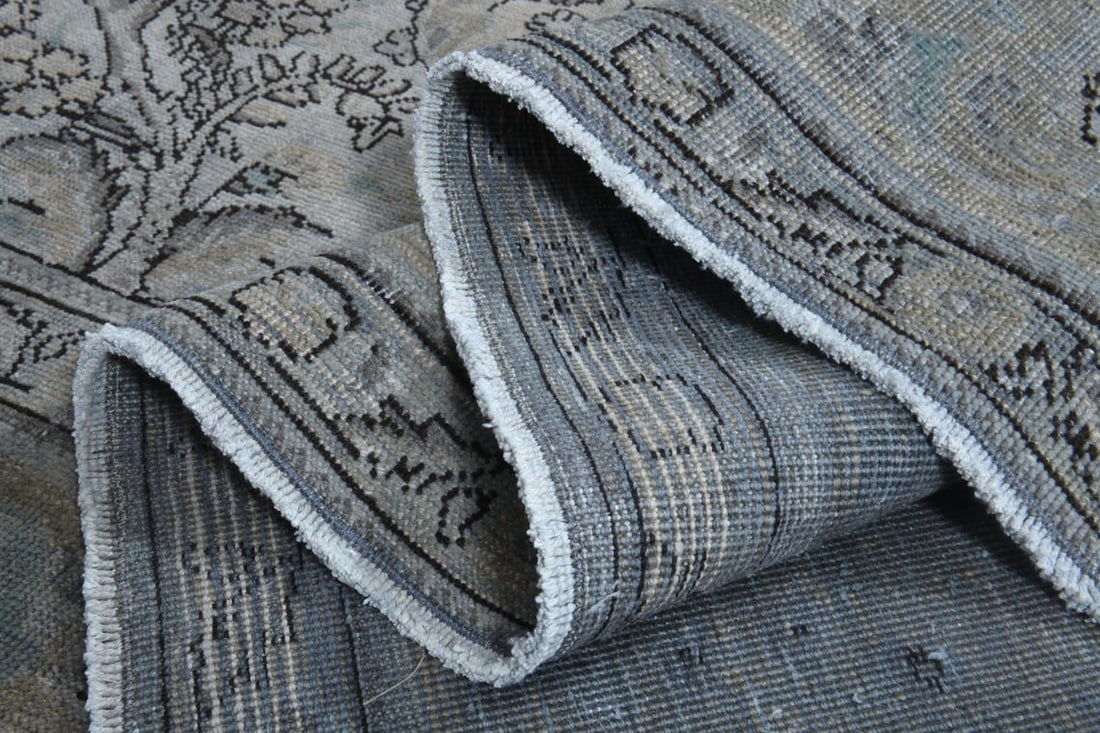 9'8x12'5 ft, PERSIAN MINIMALIST RUG: Title: 9'8x12'5 ft, PERSIAN MINIMALIST RUG Origin: Turkey Date/Period: 1960 - 1970 Materials: Wool and Cotton Size: Width: 9.8 feetLength: 12.5 feet Description: This Turkish one-of-a-kind Anatolian