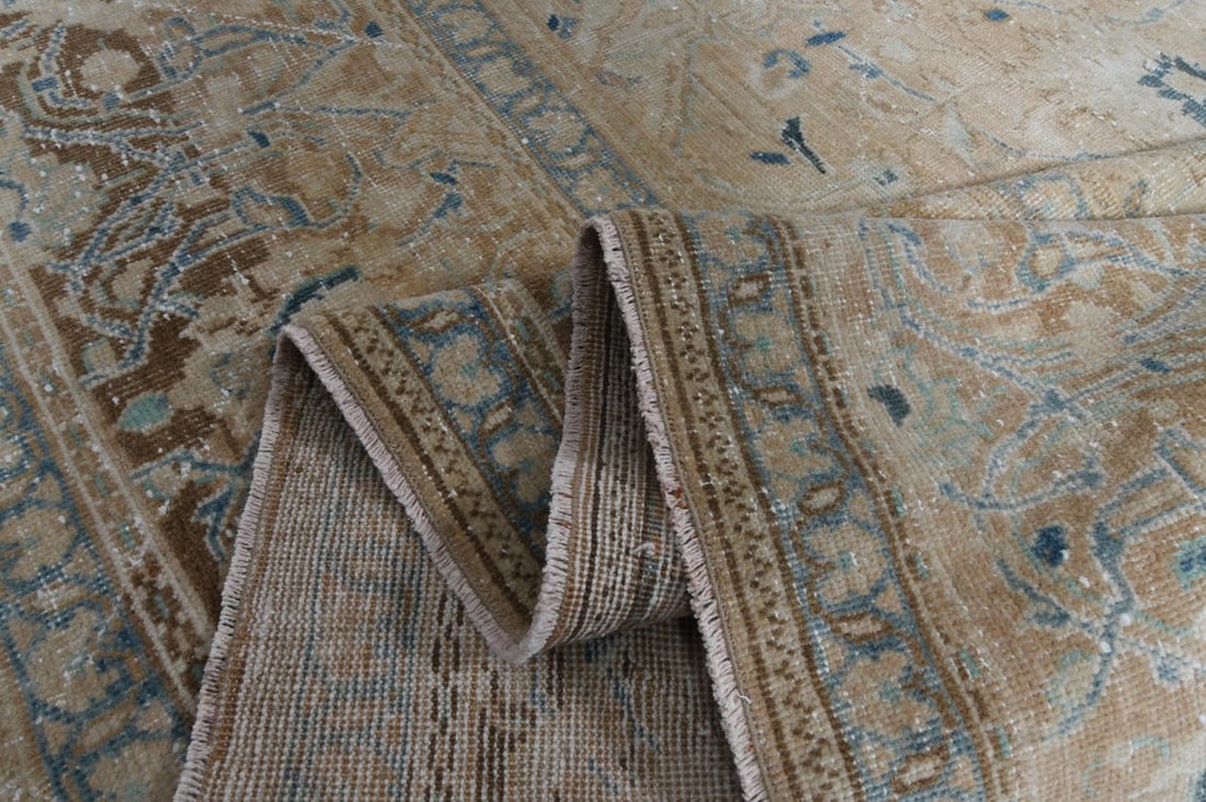 9.5x12.9 ft, ORANGE MINIMALIST RUG, Oversized Persian: Title: 9.5x12.9 ft, ORANGE MINIMALIST RUG, Oversized Persian Origin: Turkey Date/Period: 1960 - 1970 Materials: Wool and Cotton Size: Width: 9.5 feet; Length: 12.9 feet Description: This Turkish one-o