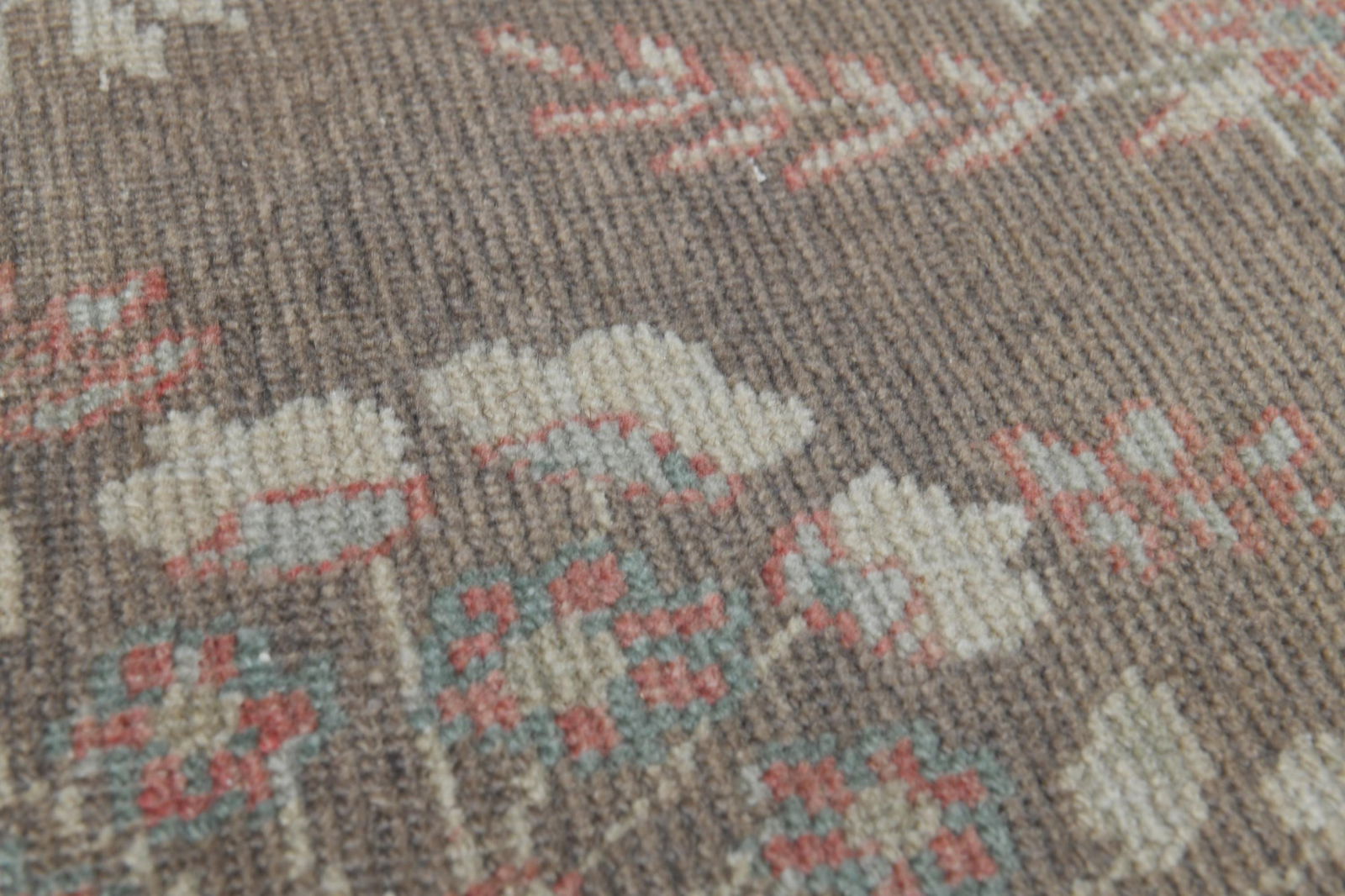 9.6x12.5 ft, BROWN OVERSIZED RUG - 13