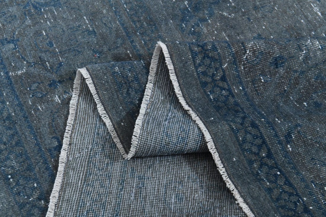 9.6x12.5 ft, OVERSIZED PERSIAN RUG: Title: 9.6x12.5 ft, OVERSIZED PERSIAN RUG Origin: Turkey Date/Period: 1960 - 1970 Materials: Wool and Cotton Size: Width: 9.6 feet Length: 12.5 feet Description: This Turkish one-of-a-kind Anatolian