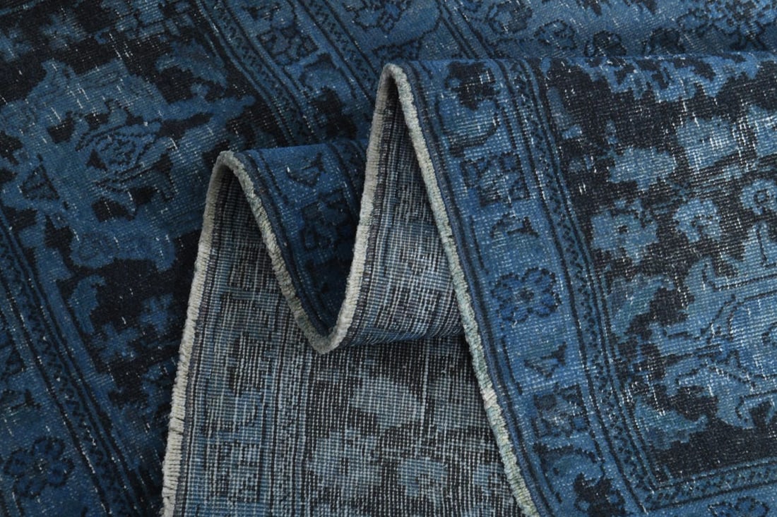 9x13'1 ft, PERSIAN MINIMALIST RUG: Title: 9x13'1 ft, PERSIAN MINIMALIST RUG Origin: Turkey Date/Period: 1960 - 1970 Materials: Wool and Cotton Size: Width: 9 feet Length: 13.1 feet Description: This Turkish one-of-a-kind Anatolian