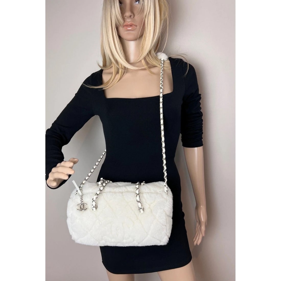 Chanel Shearling Quilted White Lambskin Bowler Crossbody Shoulder Bag - 12