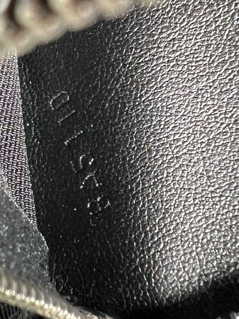 Louis Vuitton Damier Graphite Hanging Toiletry Kit Pouch - 5