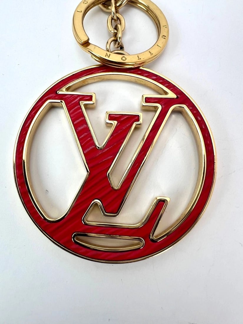 Louis Vuitton LV Circle Key Holder Charm - 10