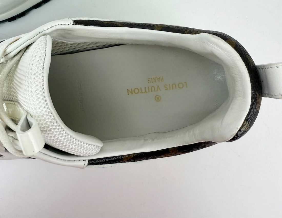 LOUIS VUITTON Run Away Lace-Up Womens Sneakers Size 39 USA 9 - 9