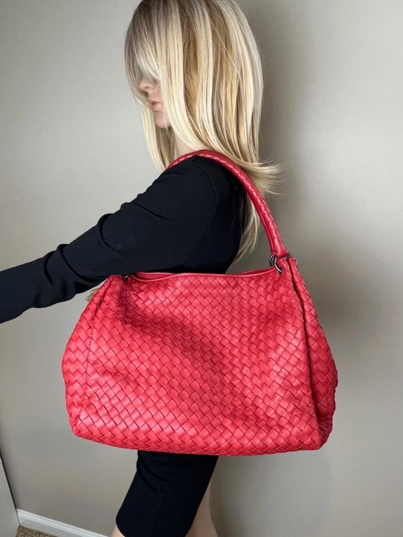 Bottega Veneta Red Intrecciato Leather Shoulder Tote Bag - 11