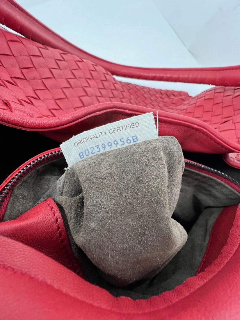 Bottega Veneta Red Intrecciato Leather Shoulder Tote Bag - 4