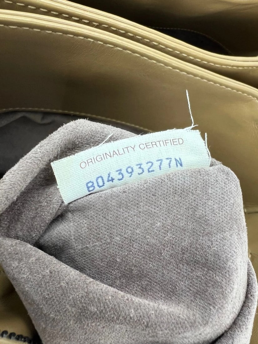 Bottega Veneta Roma Intrecciato Nappa Taupe Shoulder Bag - 4