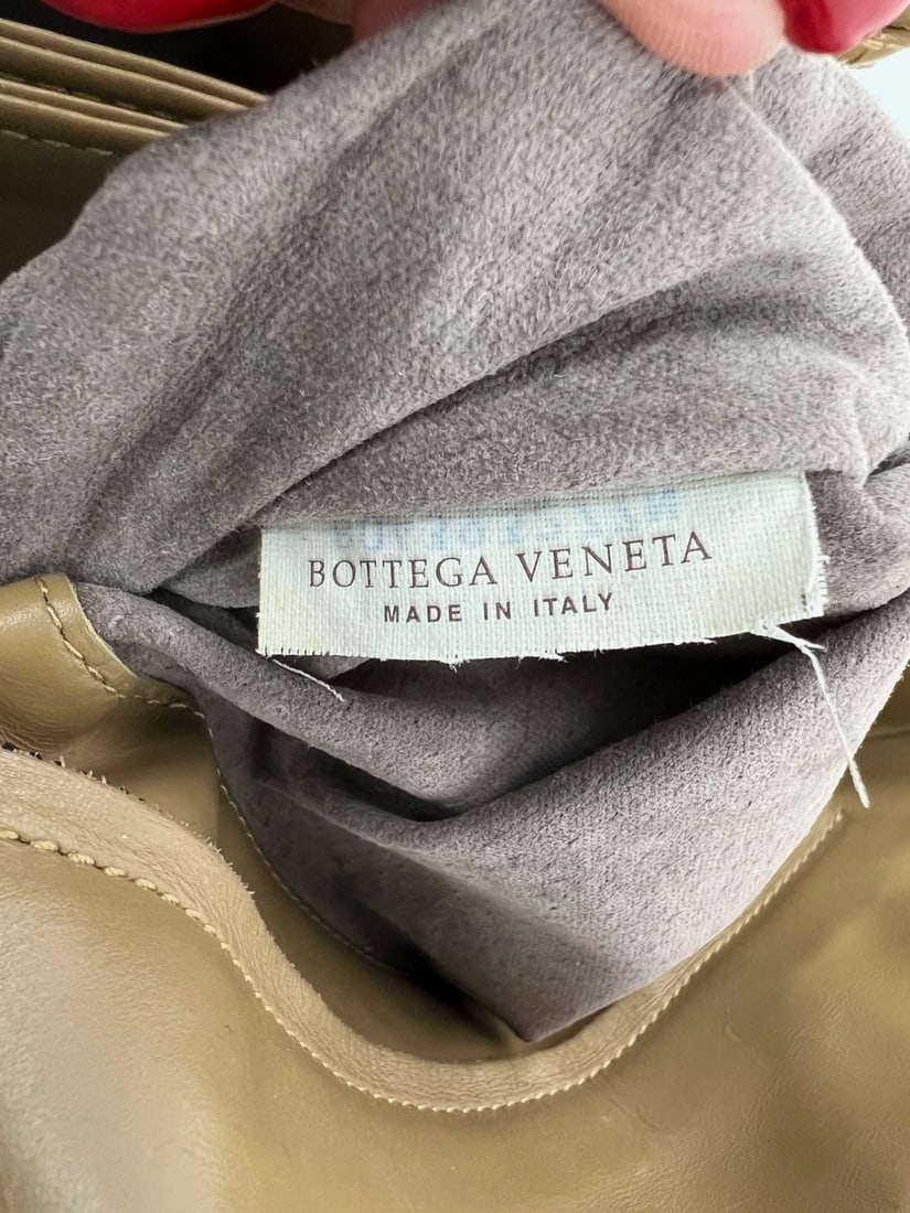 Bottega Veneta Roma Intrecciato Nappa Taupe Shoulder Bag - 5