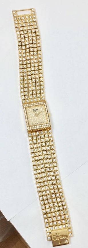 18k Yellow Gold BIJAN Ladies watch w/16ct Diamonds 25 pc out 100* EXLNT: 18k Yellow Gold BIJAN Ladies Limited Edition watch with 16 ct Diamonds* 25th pc out of 100 in Excellent Condition This ladies BIJAN watch is Swiss made * Solid 18 kt yellow gold case, back & bracelet