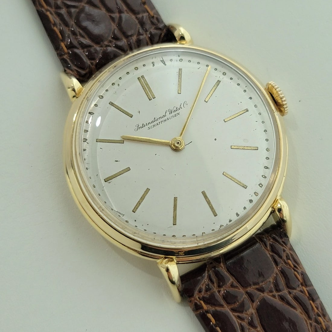Mens IWC Schaffhausen 18k Gold Jumbo 37mm 1950s Manual Wind Swiss Luxury RA513 (1 of 13)