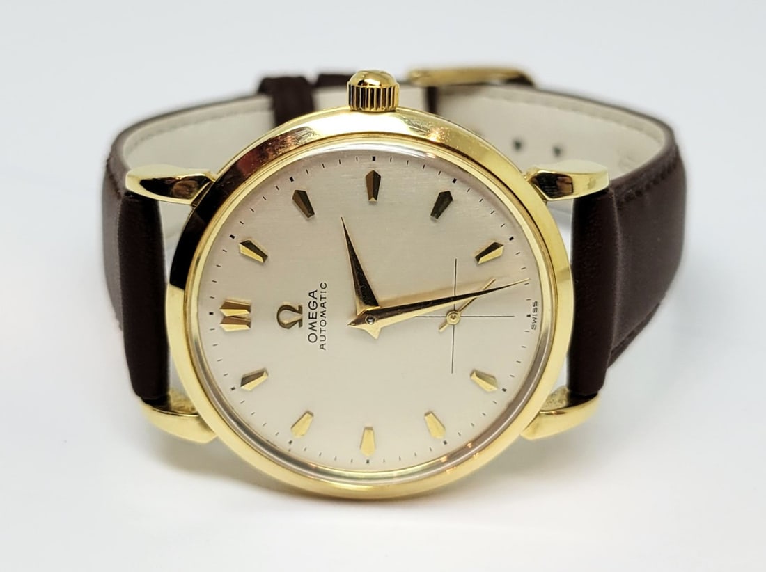 Solid 18k OMEGA Men's AUTOMATIC Watch* Cal 28.10.RA.SC.PC c.1944* EXLNT SERVICED - 2