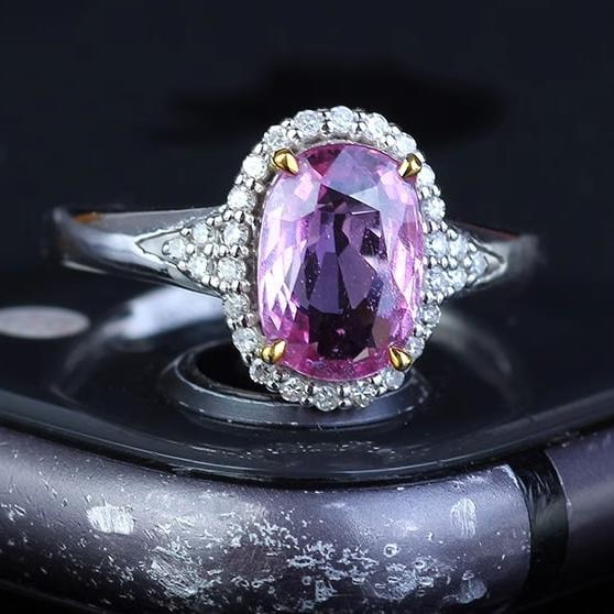 14K GOLD 1.6 CT NATURAL SAPPHIRE & DIAMOND RING: Title:14K GOLD 1.6 CT NATURAL SAPPHIRE & DIAMOND RINGDescription:Ref:230528391Gold Content:14K GoldRing Size:7.25USMain Gemstone:SapphireNumber of stones:1Shape:OvalCarat Weight:1.6ct