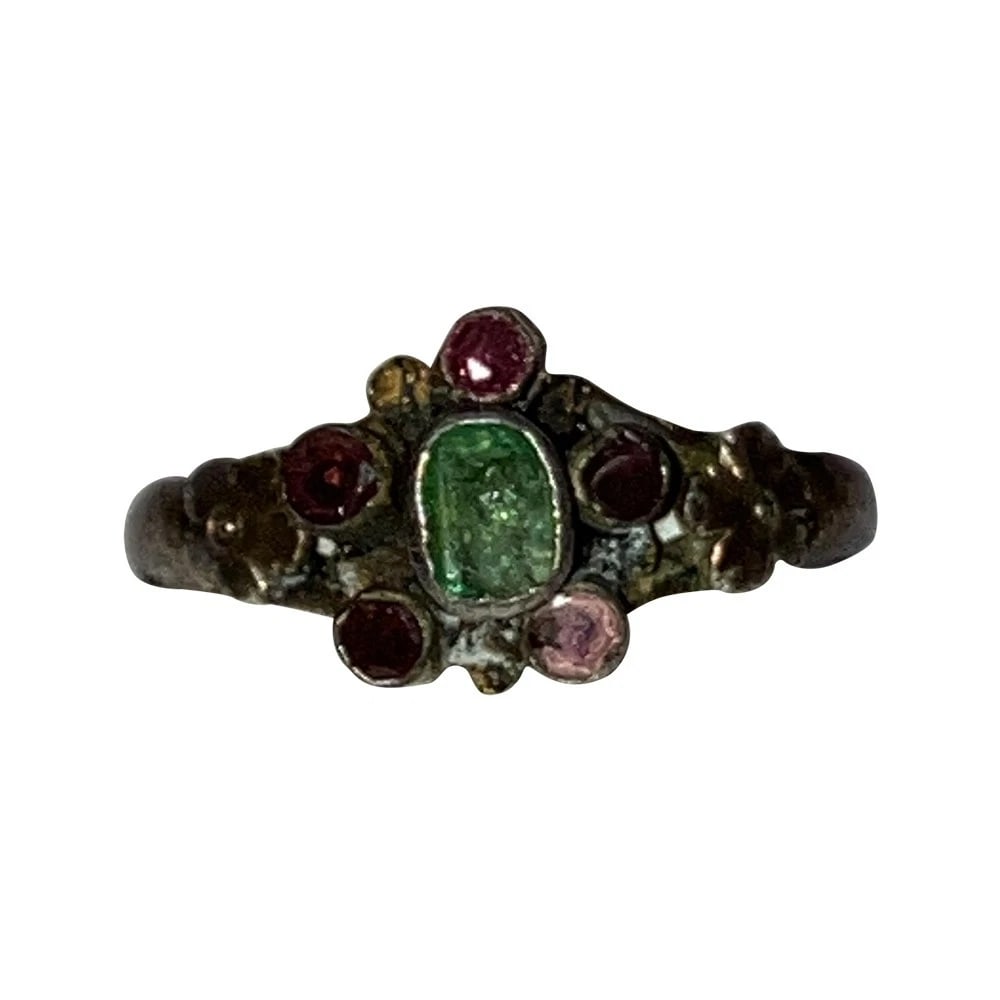 Antique Georgian Giardinetti Ring Sterling with Gold Gilt Rubies and Emerald: Title:Antique Georgian Giardinetti Ring Sterling with Gold Gilt Rubies and EmeraldDescription:Step into the elegance of the Georgian era with this stunning Giardinetti ring, a true masterpiece of