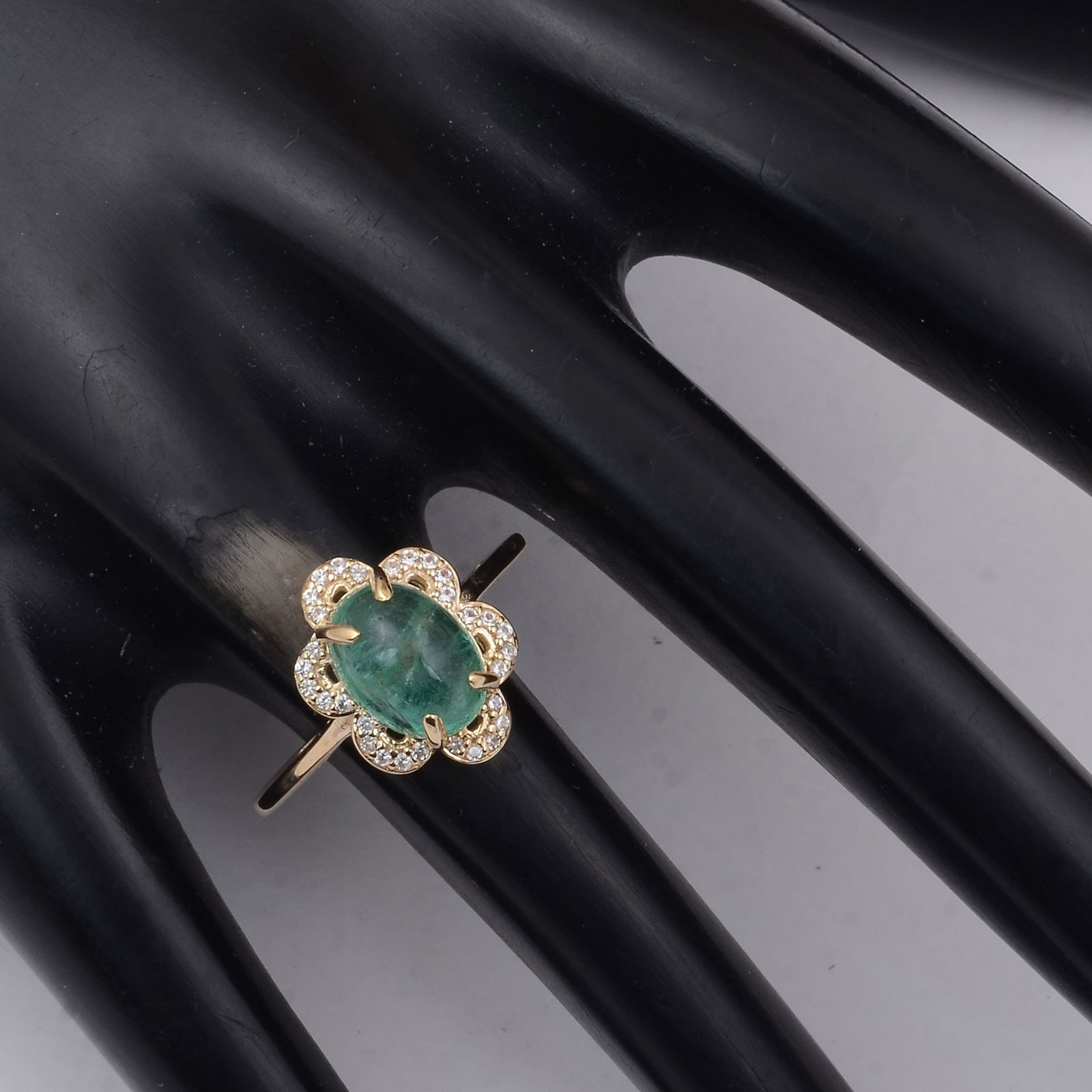 2.39 Ct Oval Emerald 9K Gold Ring - 2