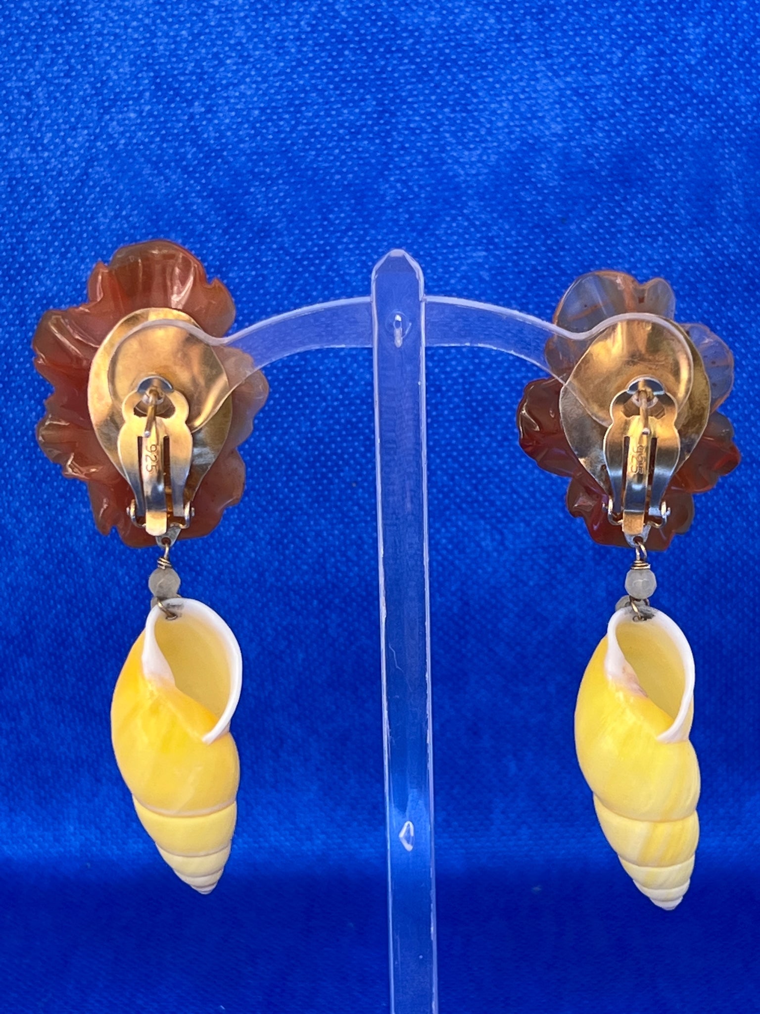 Yellow Snail & Carved Quartz Earrings - 4