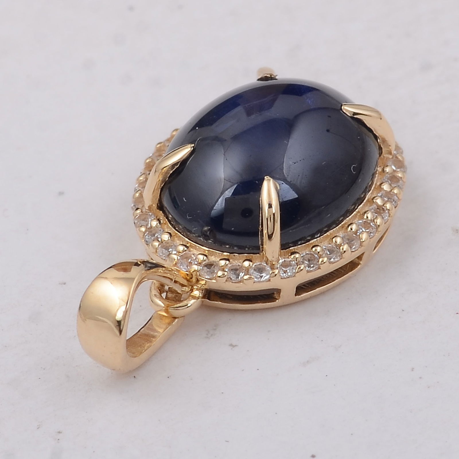 3.97 Ct Oval Sapphire 9K Gold Pendant - 4