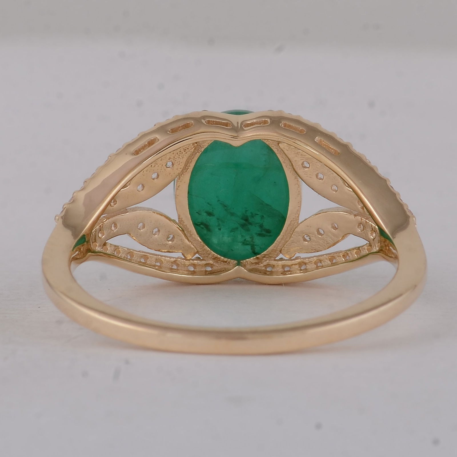 2.36 Ct Oval Emerald 9K Gold Ring - 3