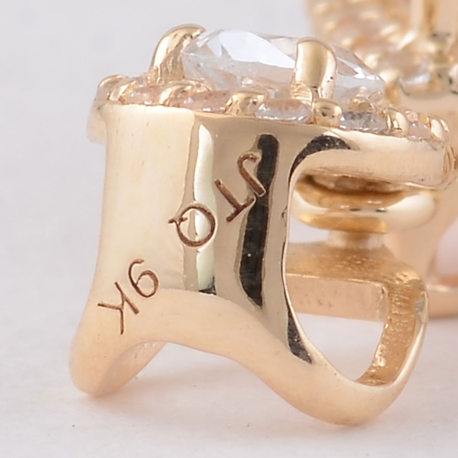 3.31 Ct Pear Morganite 9K Gold Pendant - 5