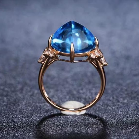 14K GOLD 11.11 CTW NATURAL TOPAZ & SAPPHIRE RING - 4