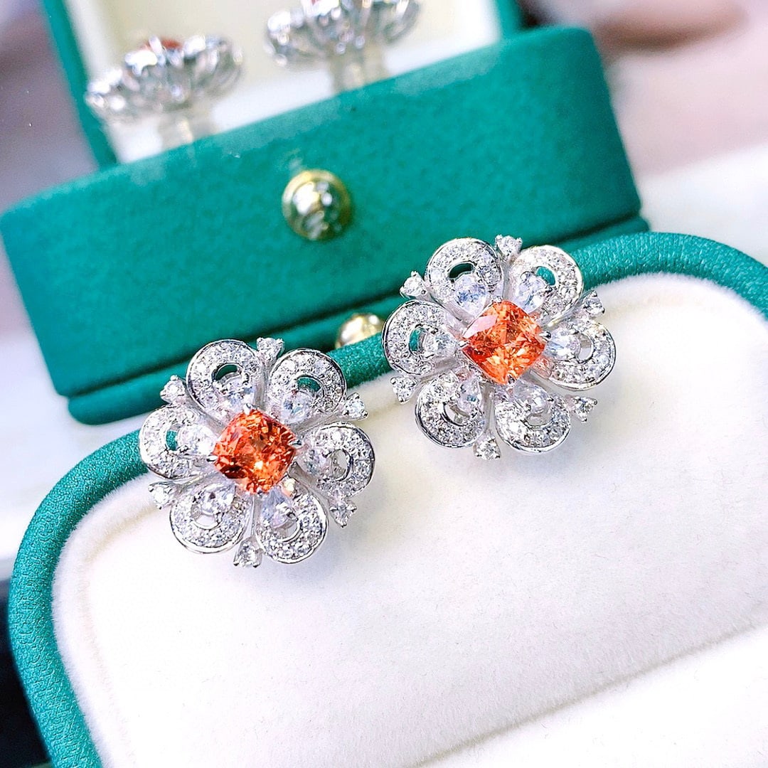 14K GOLD 2 CT NATURAL SPINEL & DIAMOND & SAPPHIRE EARRINGS - 3