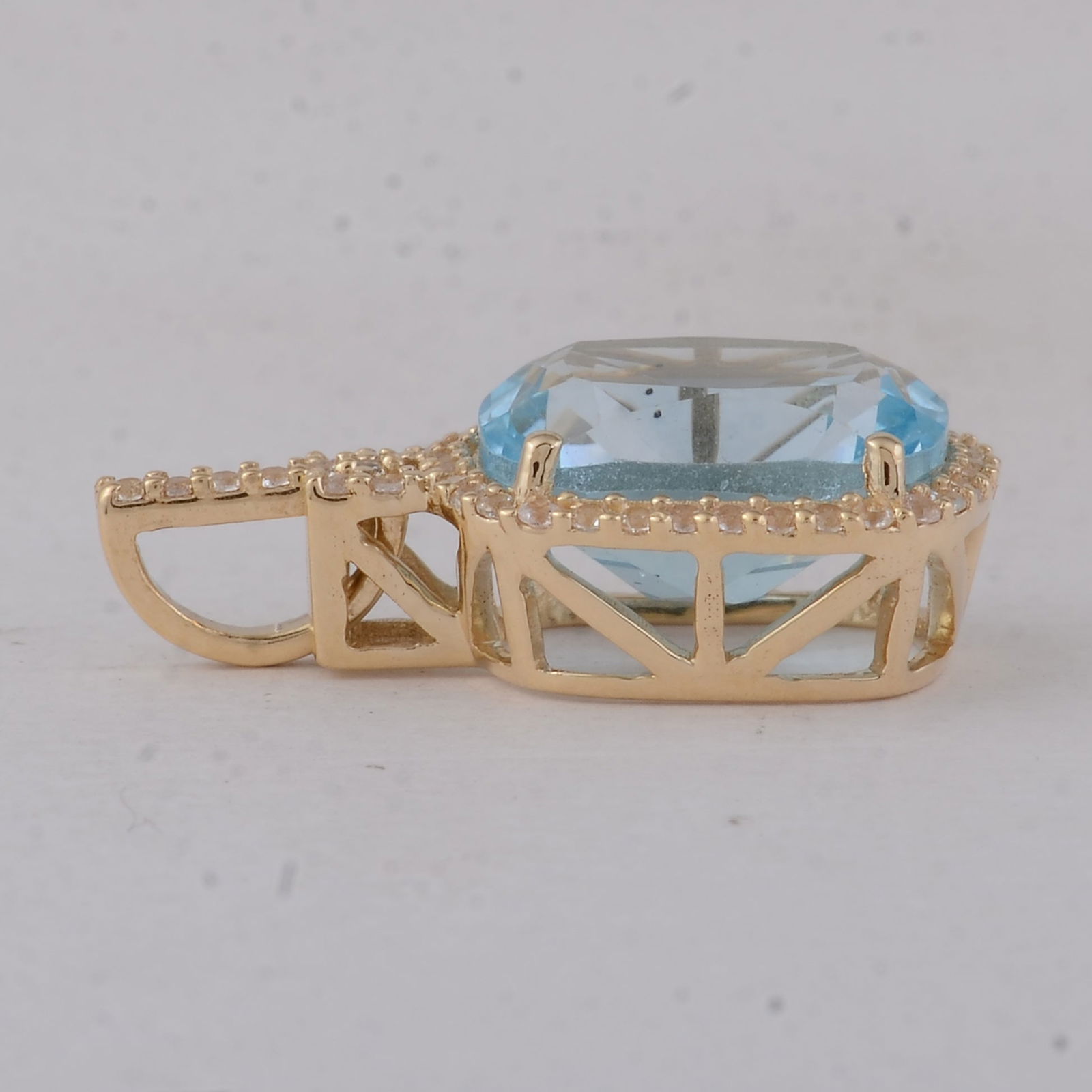 3.90 Ct Cushion Blue Topaz 9K Gold Pendant - 4