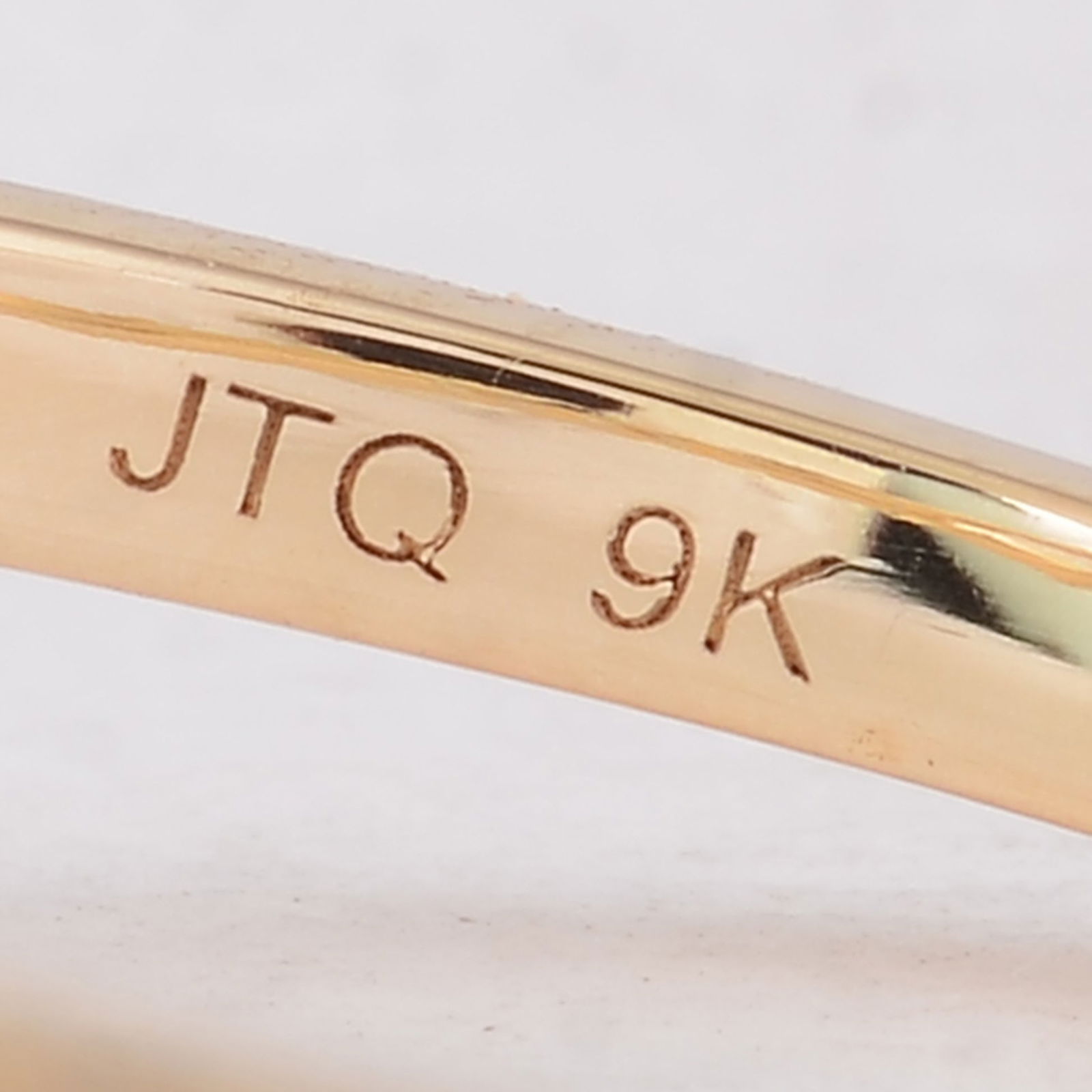 2.30 Ct Pear Emerald 9K Gold Ring - 5