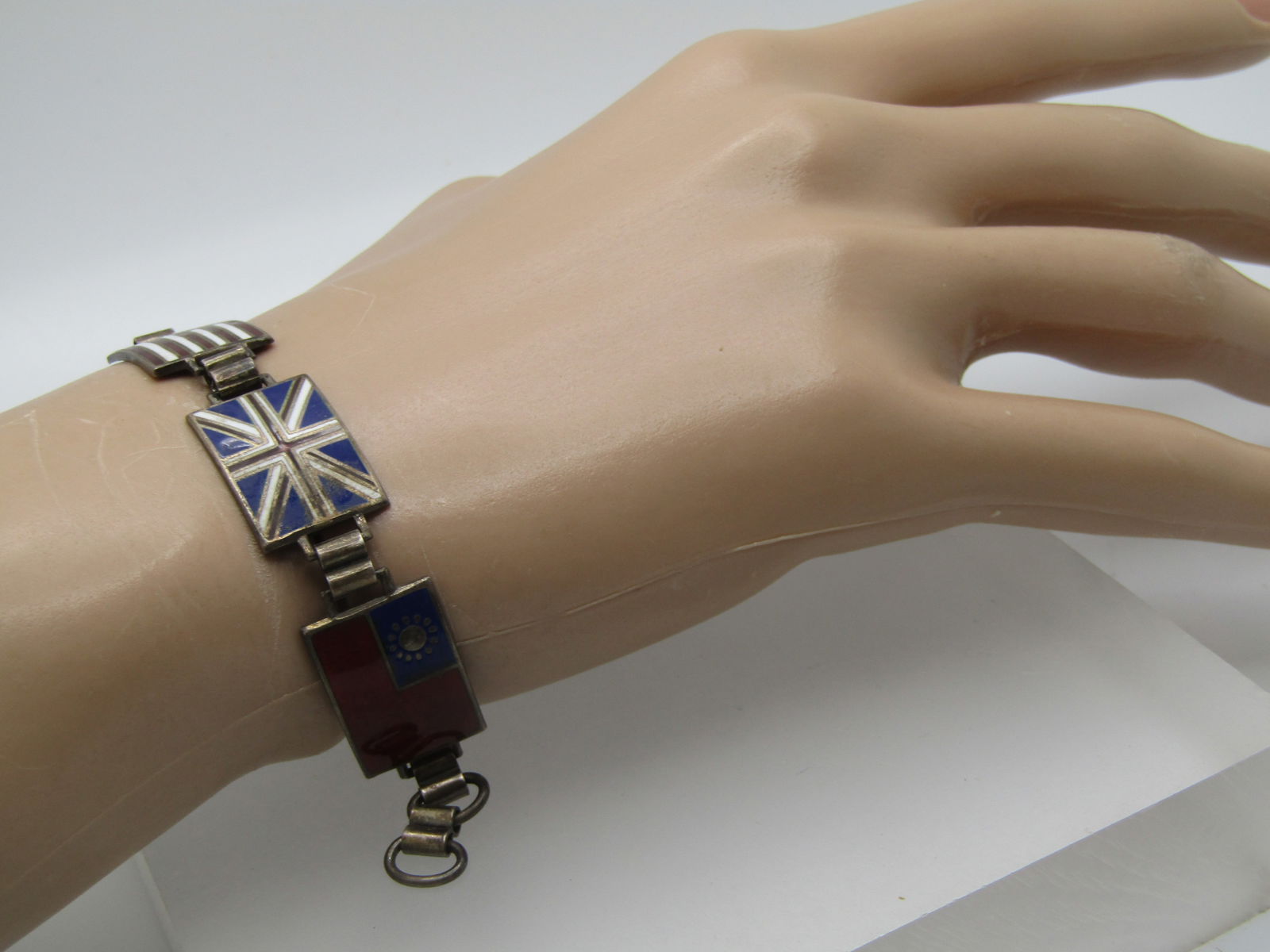 Vintage Sterling WWII Four Flag Bracelet, 5.5", Enameled. - 7