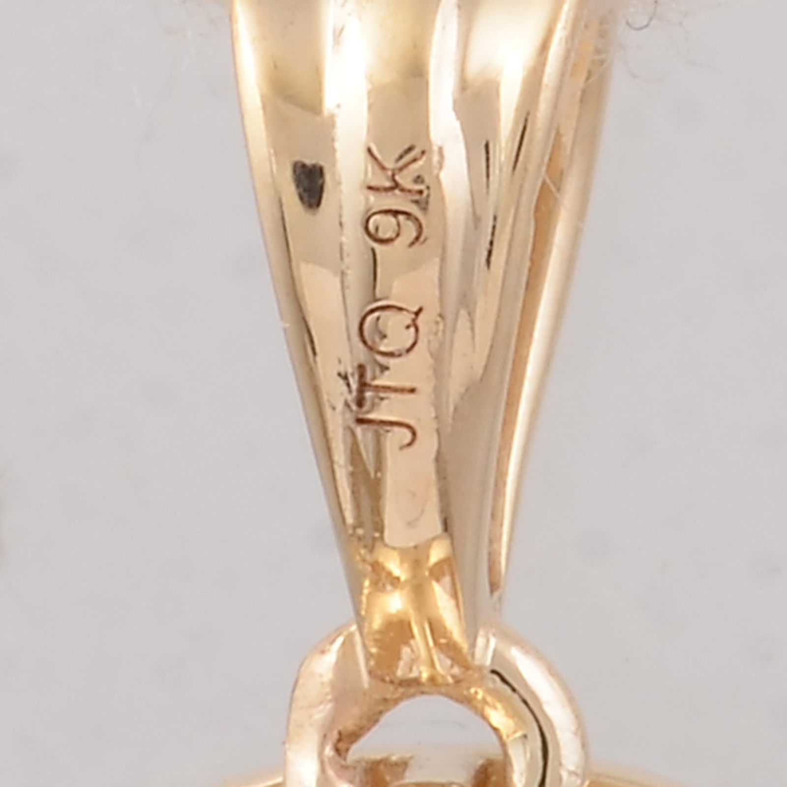 3.31 Ct Oval Morganite 9K Gold Pendant - 5