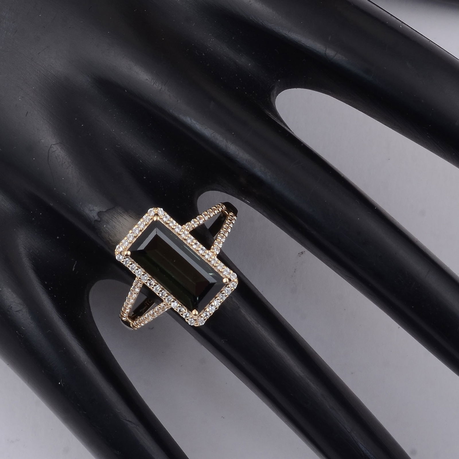 3.13 Ct Baguette Tourmaline 9K Gold Ring - 2