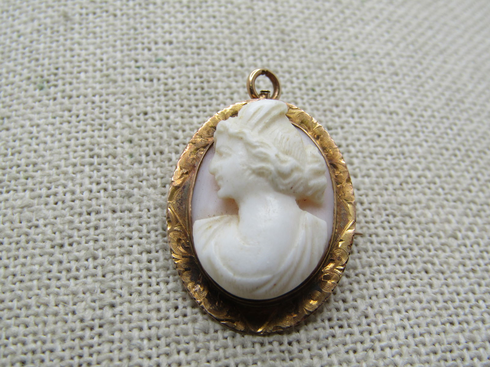 Vintage 10kt Carved Cameo Brooch/Pendant, 1910-1920's, 1.25" - 4