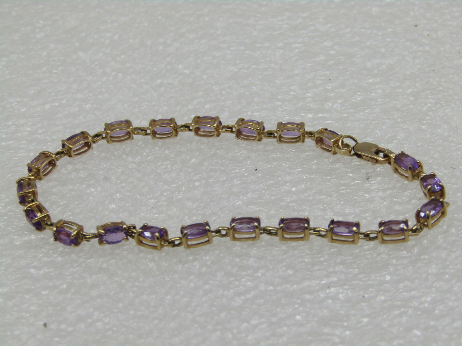 Vintage 10kt Amethyst Tennis Bracelet, 7.25". - 2