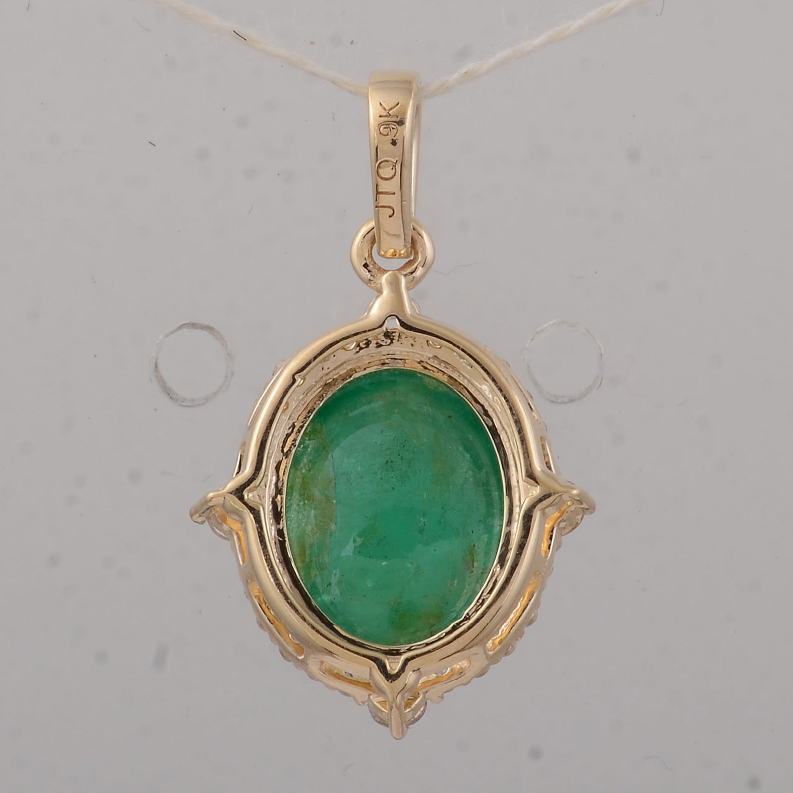 3.67 Ct Oval Emerald 9K Gold Pendant - 2