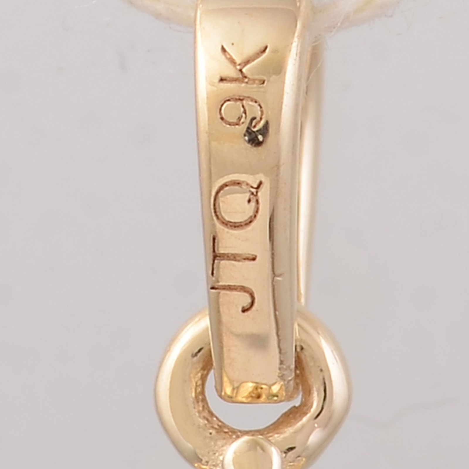 3.67 Ct Oval Emerald 9K Gold Pendant - 5