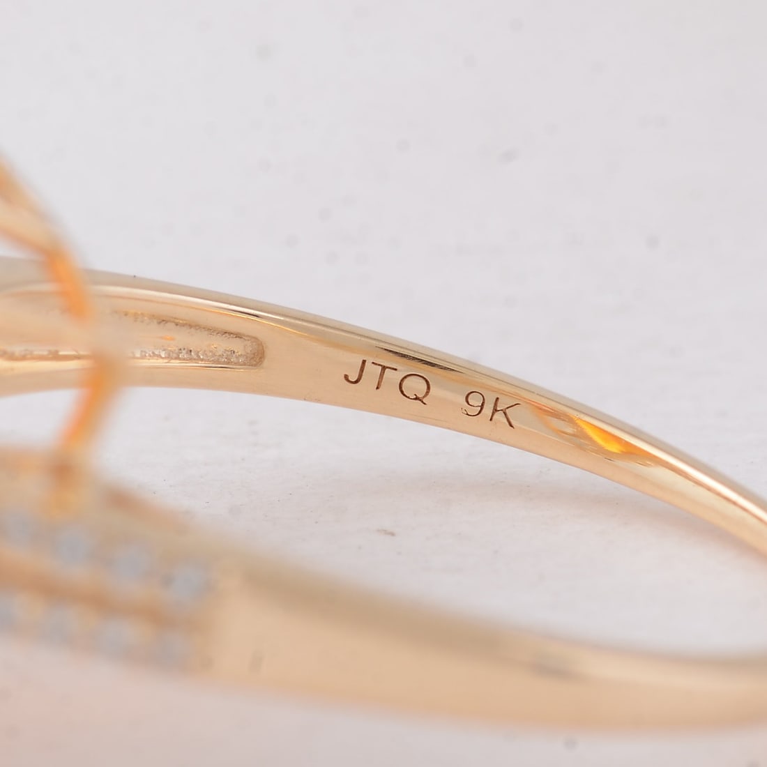 2.18 Ct Trillion Br.Fire Opal 9K Gold Ring - 5