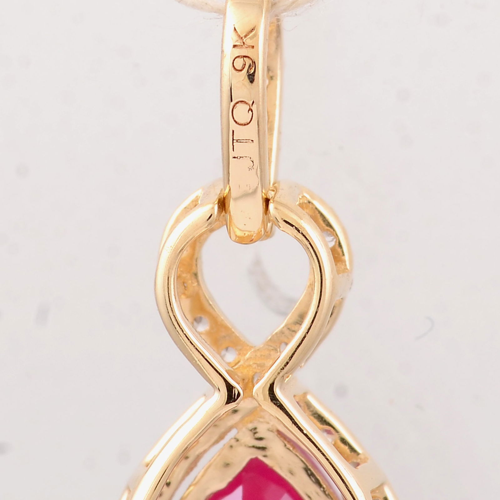 2.77 Ct Marquise Ruby 9K Gold Pendant - 5