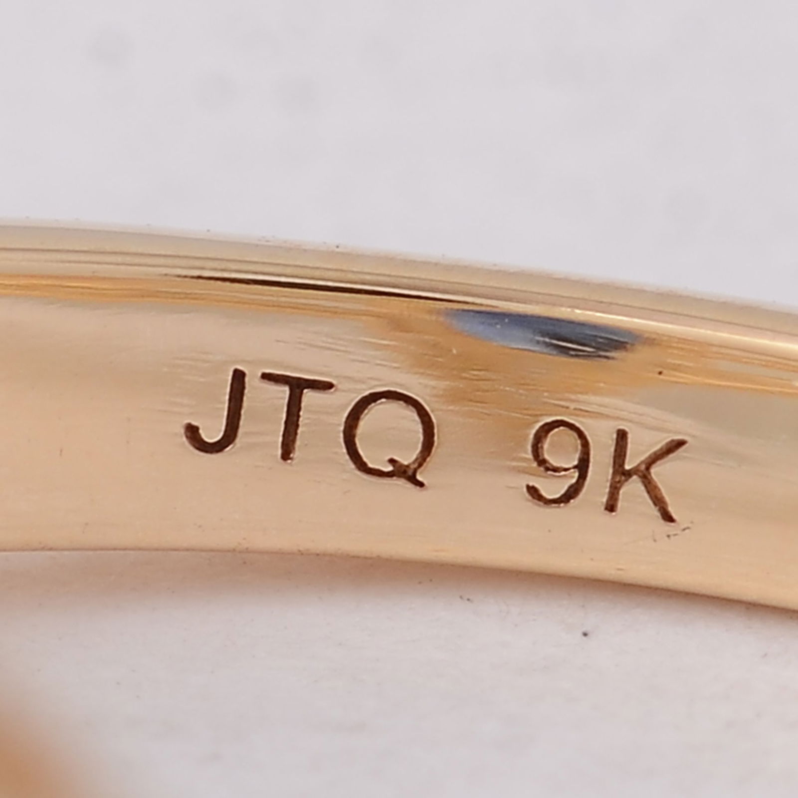 1.81 Ct Oval Sapphire 9K Gold Ring - 5