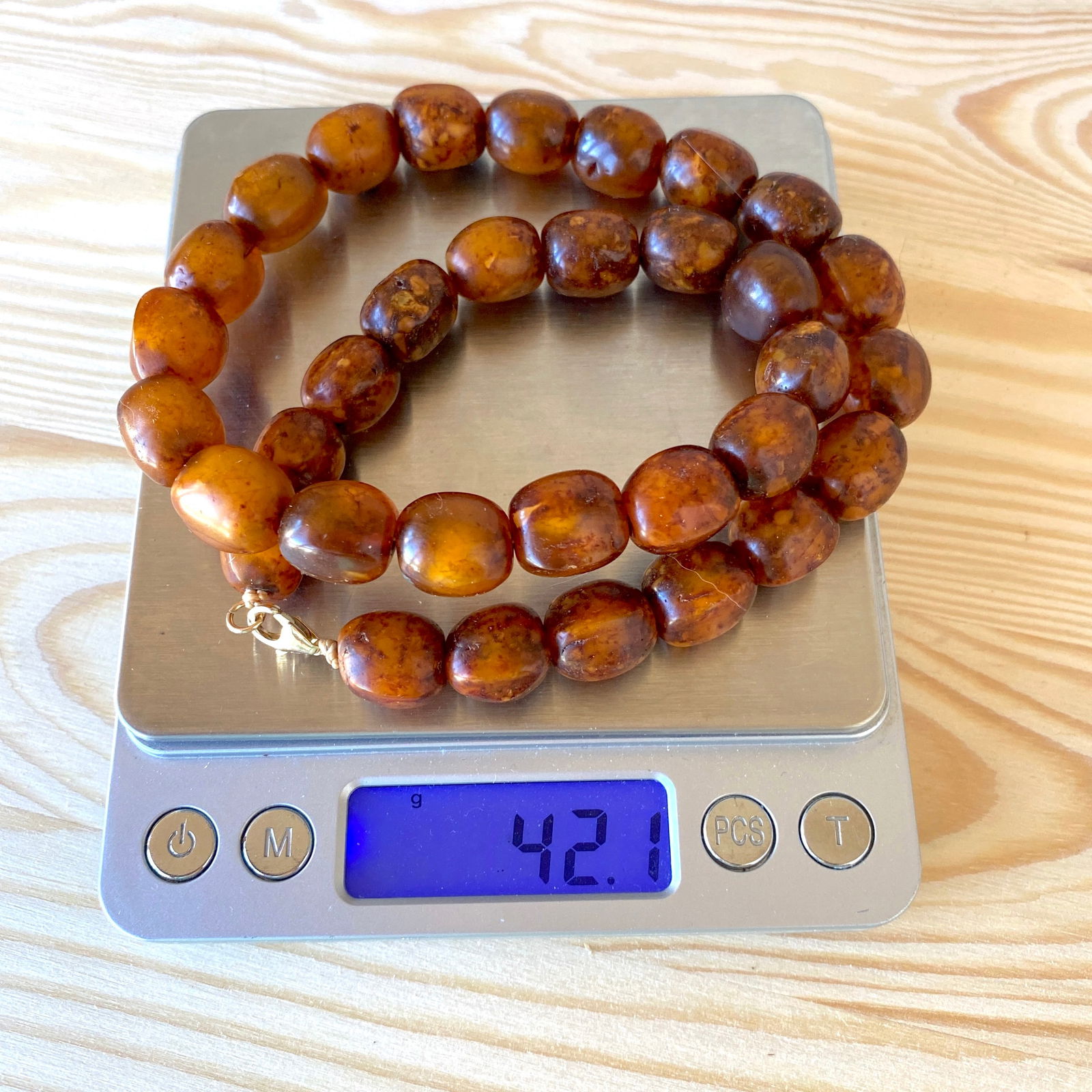 Magnificent Unique Antique Amber Necklace made from Barrel shaped Amber beads - 3