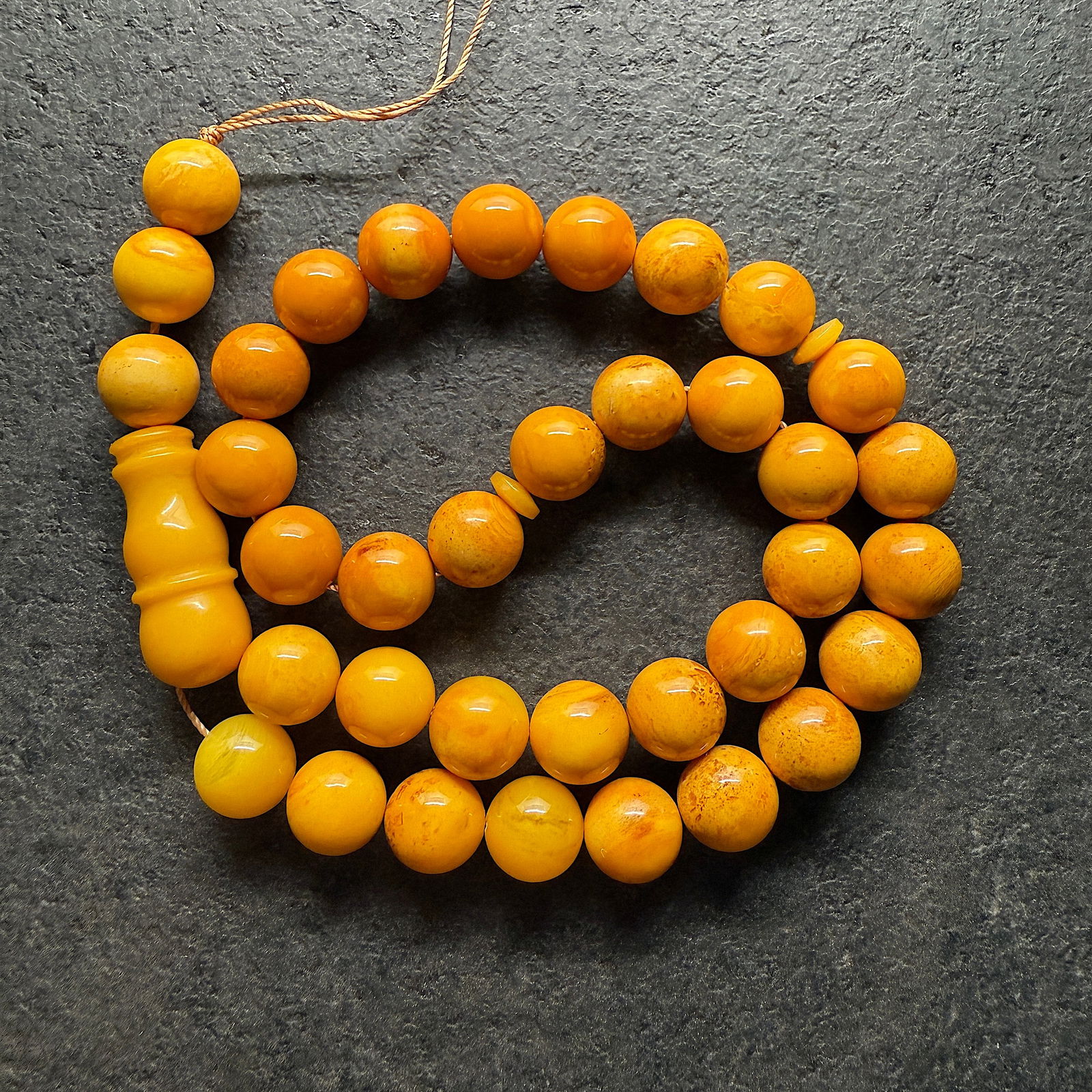 Outstanding Amber Tesbih made from Round Amber beads - 9