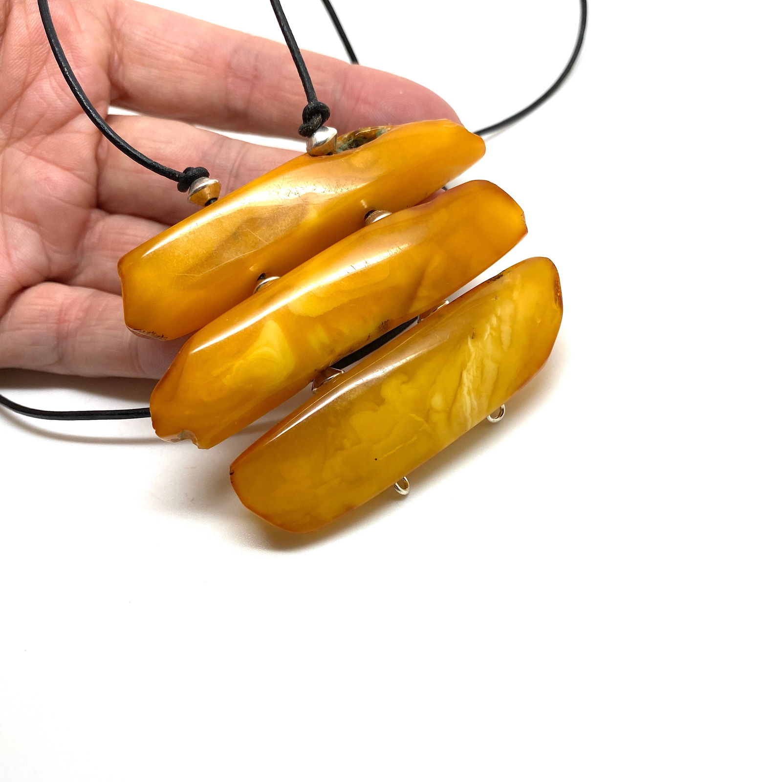 Marvellous Amber Pendant - 4