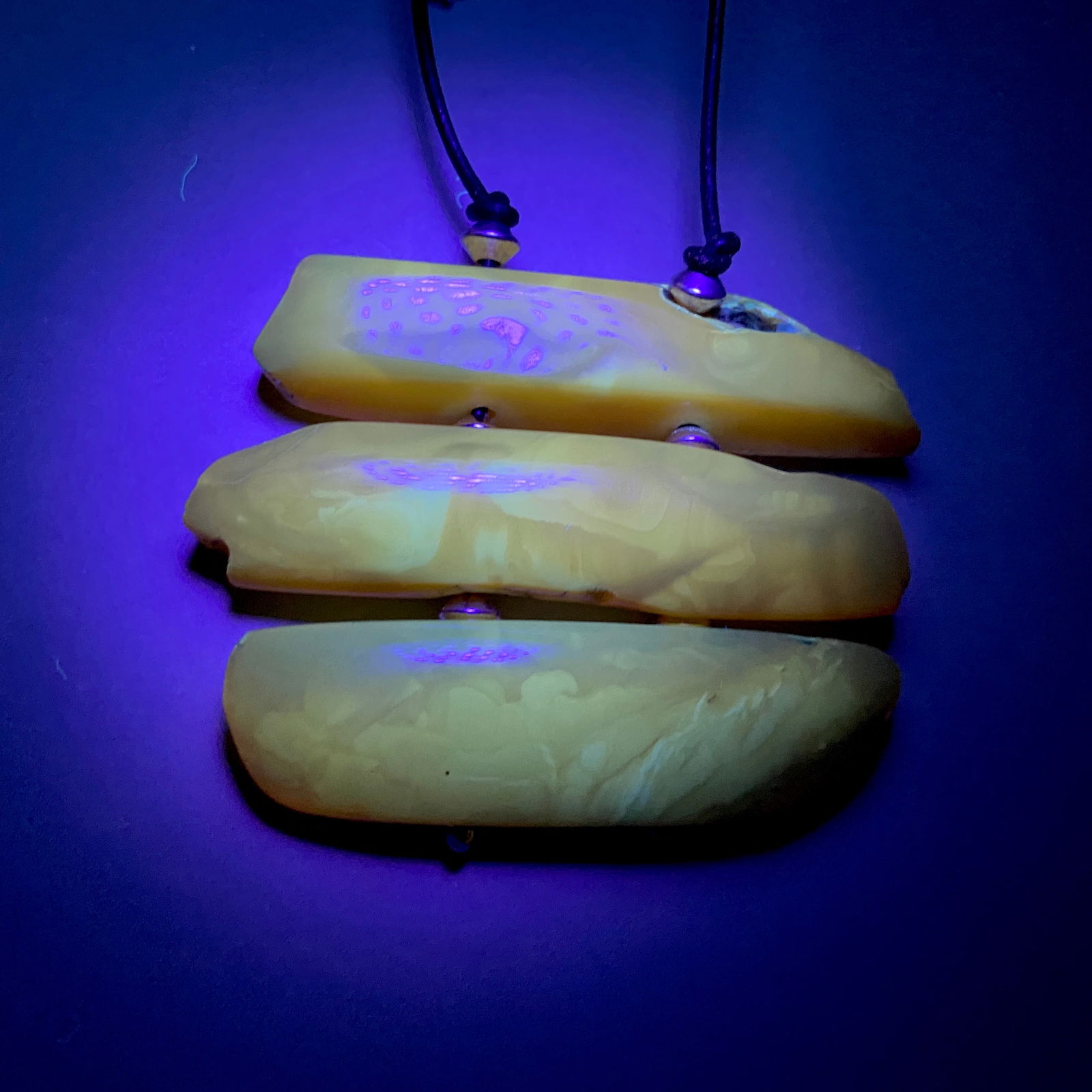 Marvellous Amber Pendant - 7