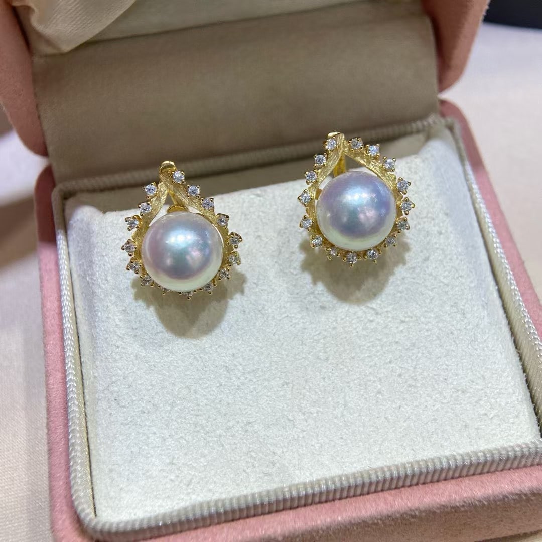 Pearl earrings with pendant - 4