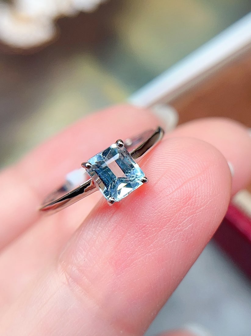 18k Gold Aquamarine Ring - 3