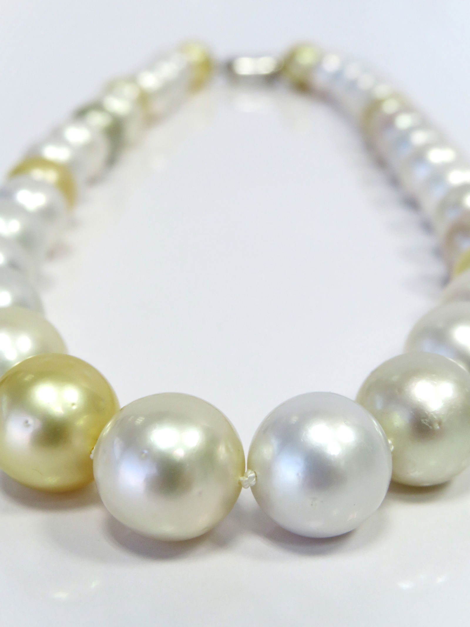 11-17mm Mix Round White and Golden South Sea Pearl Necklace - 2