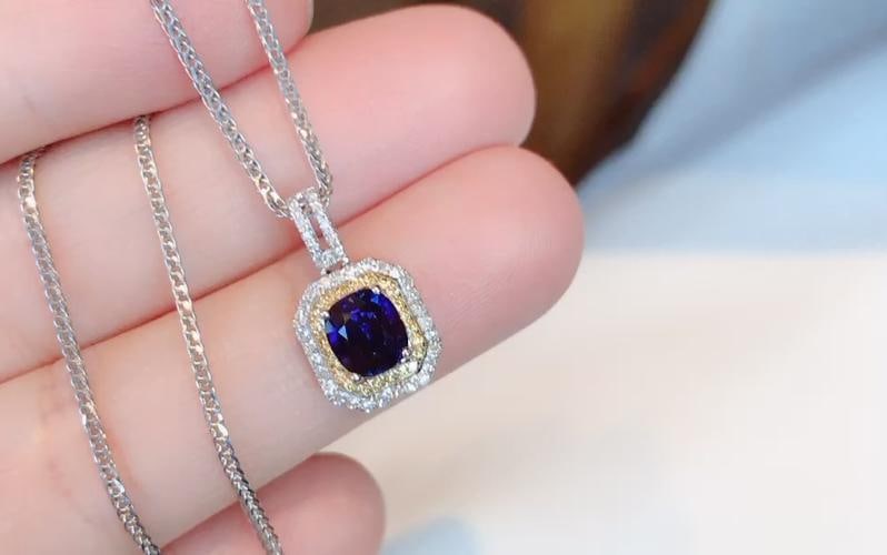18K Gold Natural Sri Lankan Royal Blue Sapphire Pendant: Title: 18K Gold Natural Sri Lankan Royal Blue Sapphire Pendant Description: 18K Gold Natural Sri Lankan Royal Blue Sapphire Pendant Total weight 1.38g, stone weight 1.18ct, 64 diamonds, random