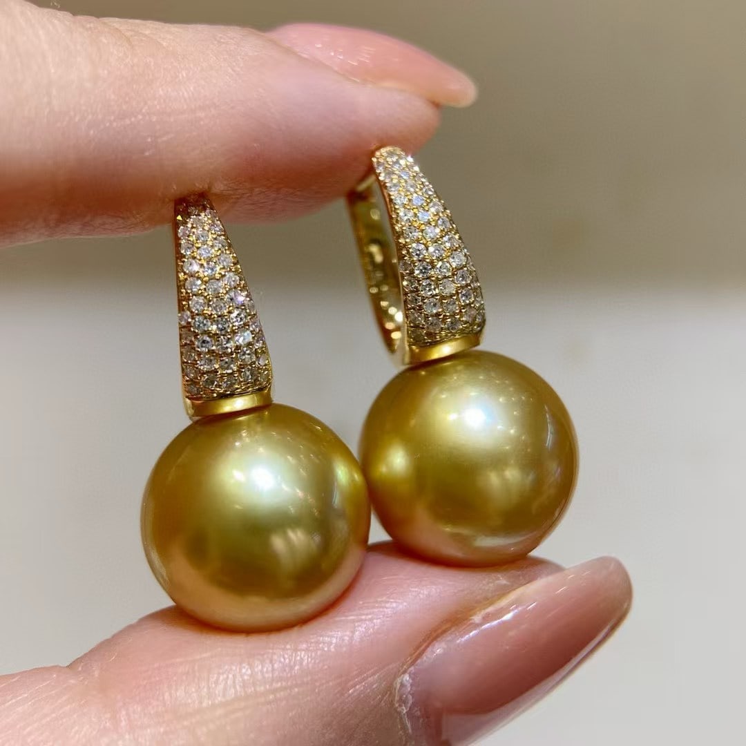 Gold pearl earrings - 3