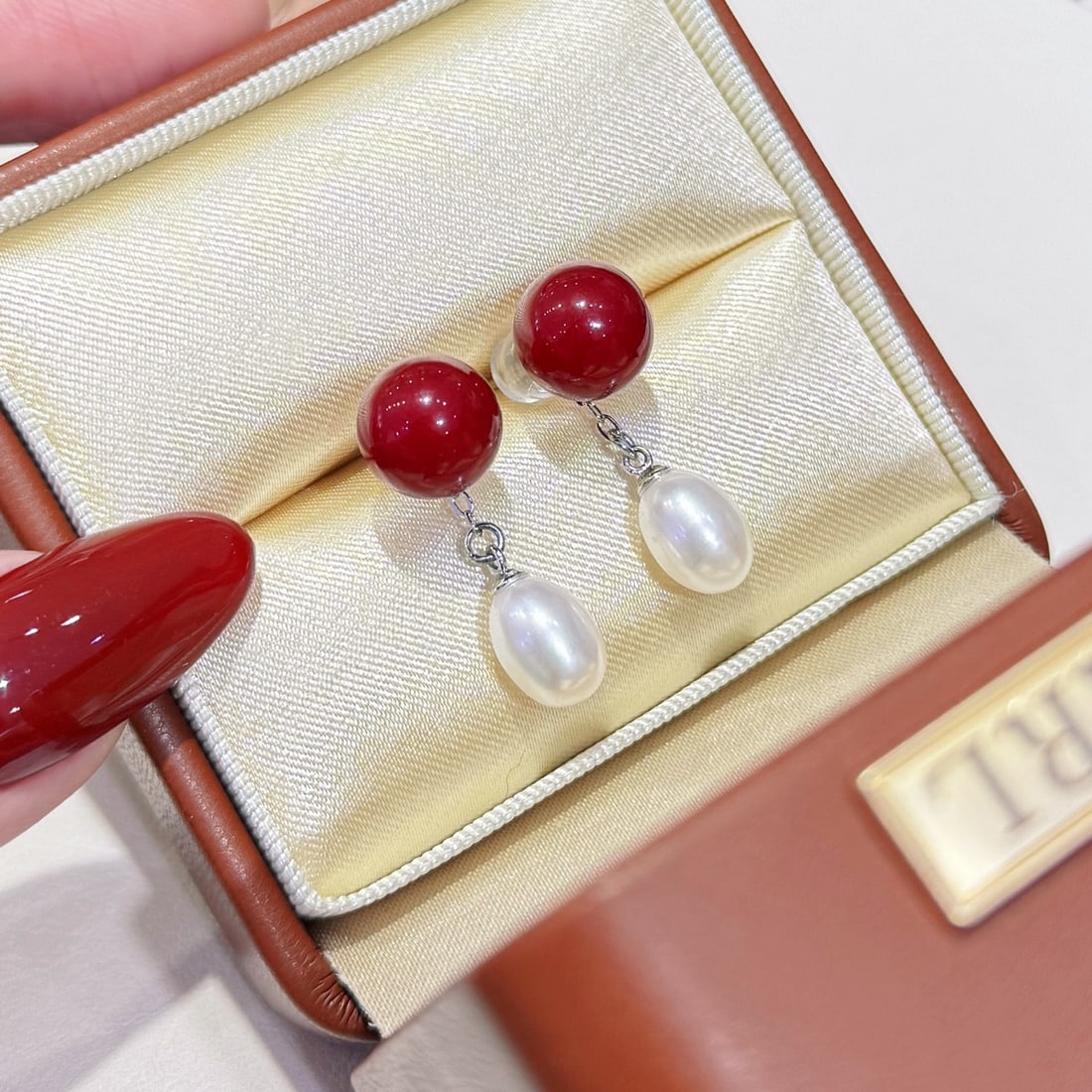 Red bean pearl earrings studs, 0mm - 3