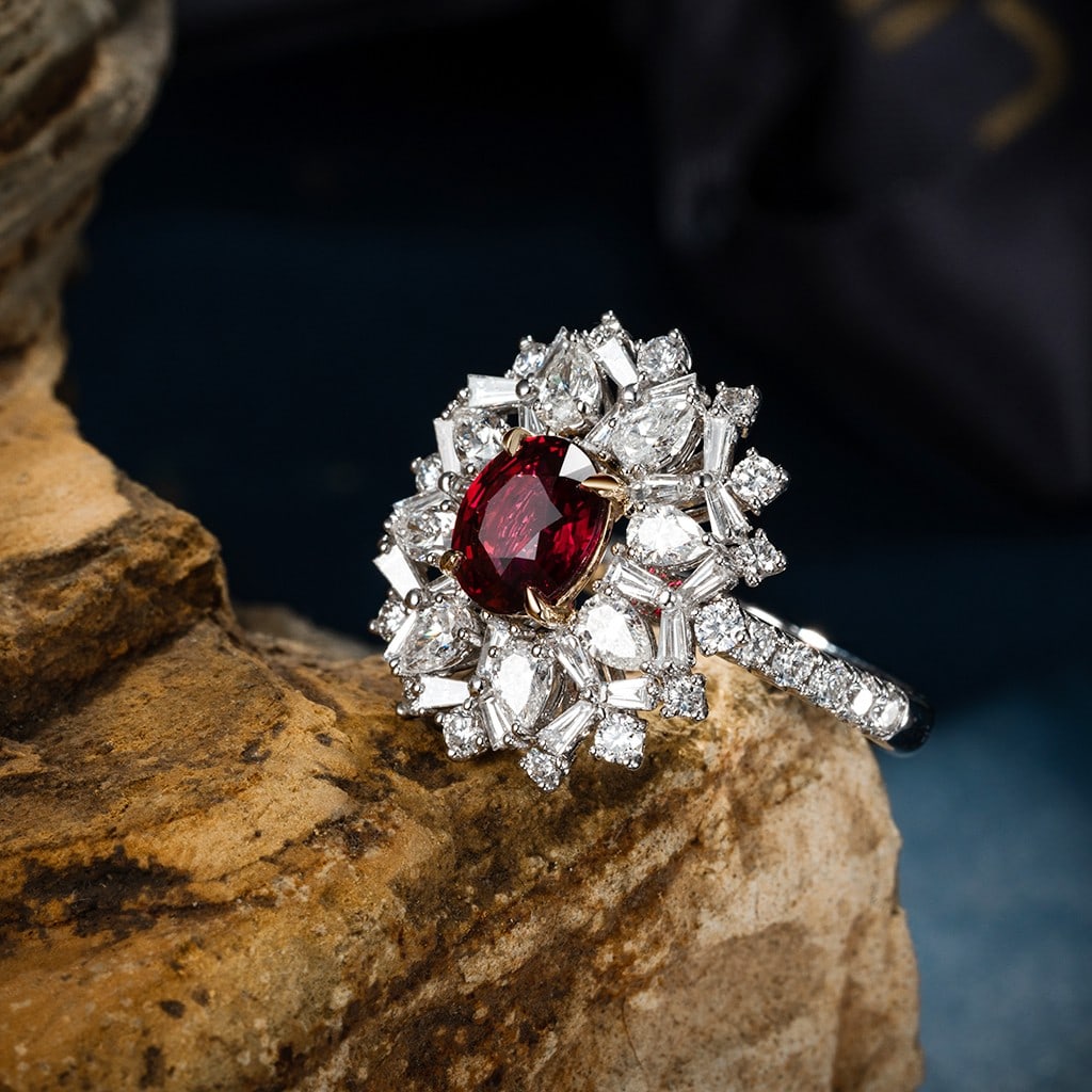 18K gold unheated pigeon blood red ruby ring - 5