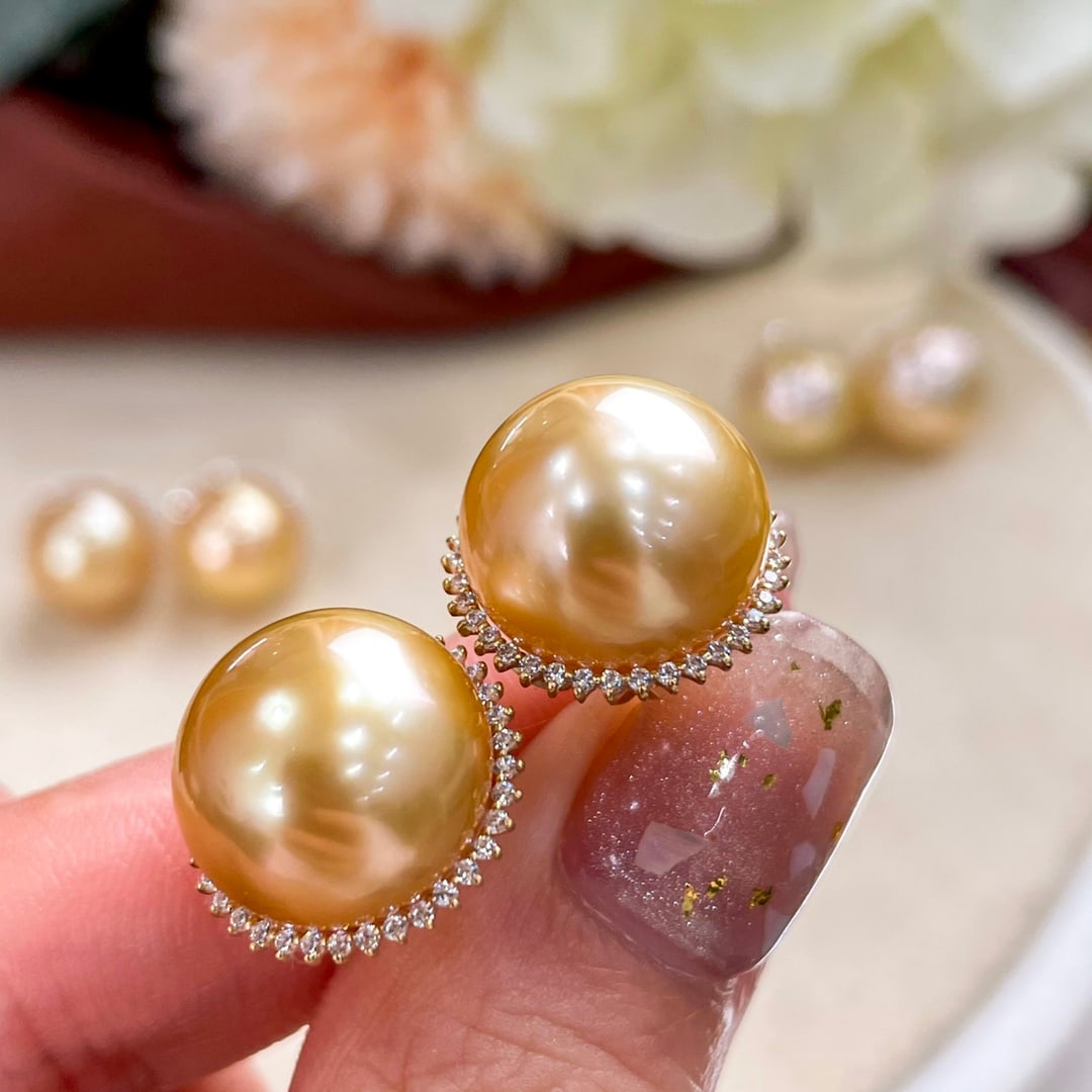 18K gold stud earrings with natural pearls - 5